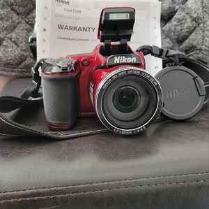 Nikon Coolpix L840 camera